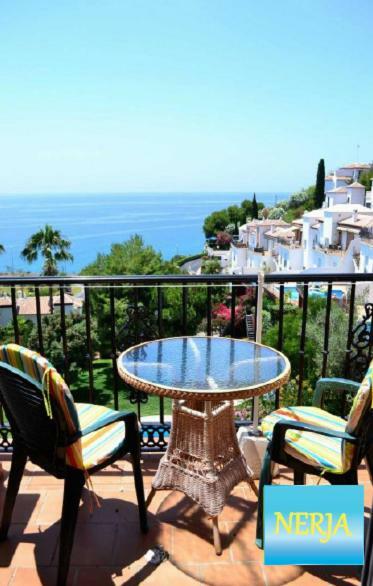 네르하 Apartamento Con Espectaculares Vistas Al Mar. 아파트 외부 사진